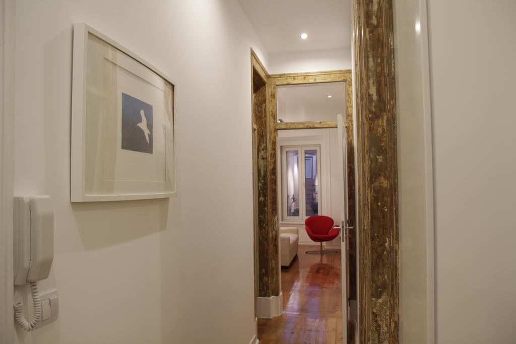 Design Duplex Apartment Ba/ Chiado Lisboa Δωμάτιο φωτογραφία